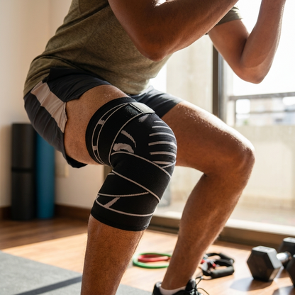 Adjustable Knee Wrap — Strap Support