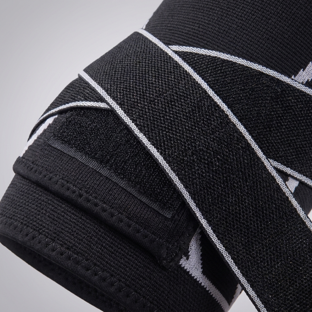 Adjustable Knee Wrap — Strap Support